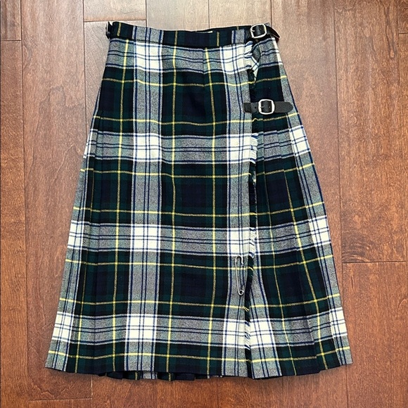 Hyland Vintage Pleated Tartan A-Line Skirt with Buckle Details, Size 0 (Size 24) - Picture 1 of 10